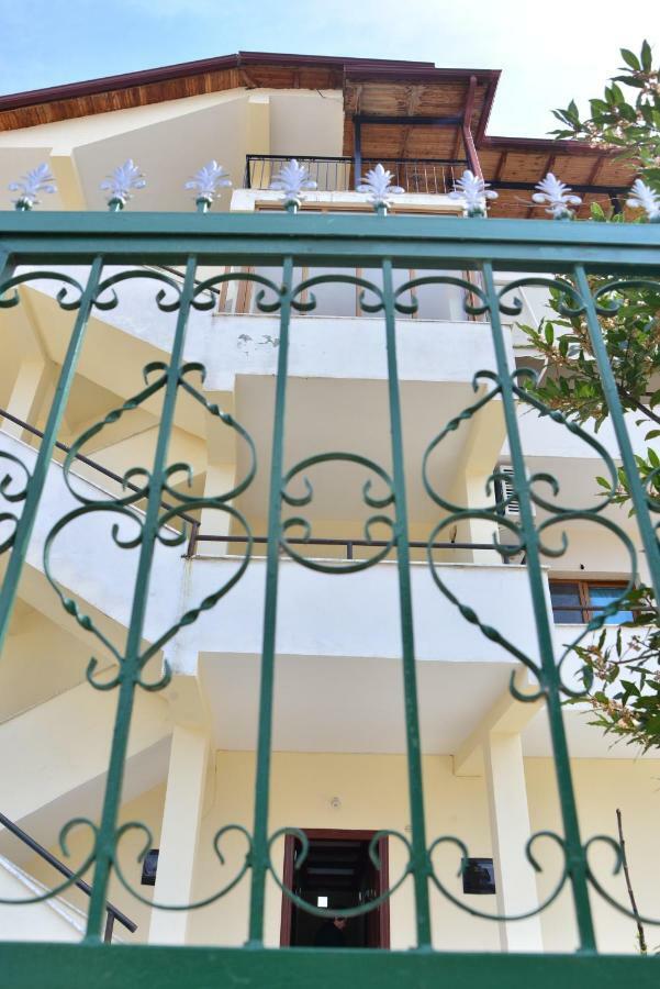 Hotel Villa Ago Përmet Esterno foto